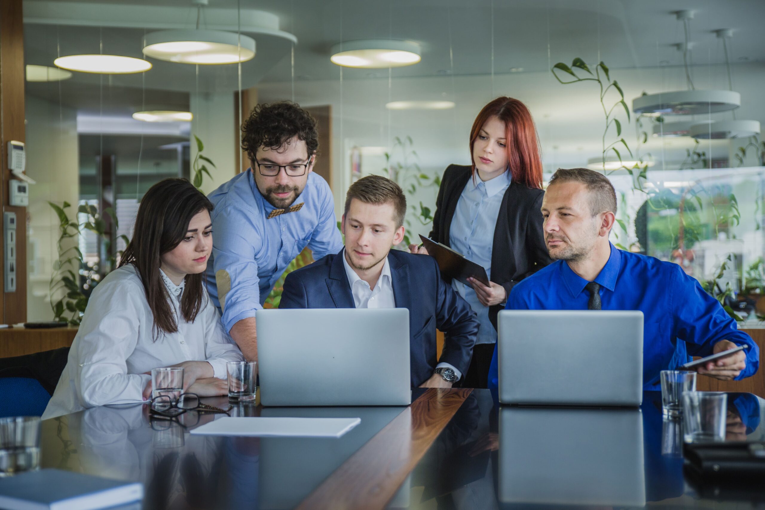 group-people-working-team-min